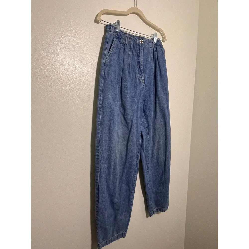 Vintage High Waisted Pleated Mom Jeans Medium Wash Elastic Waist‎ Tapered Leg